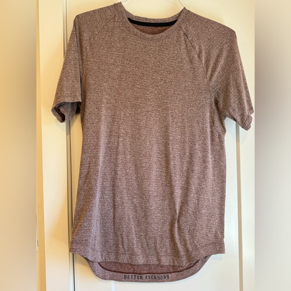 Lululemon Men’s License to Train T - Medium